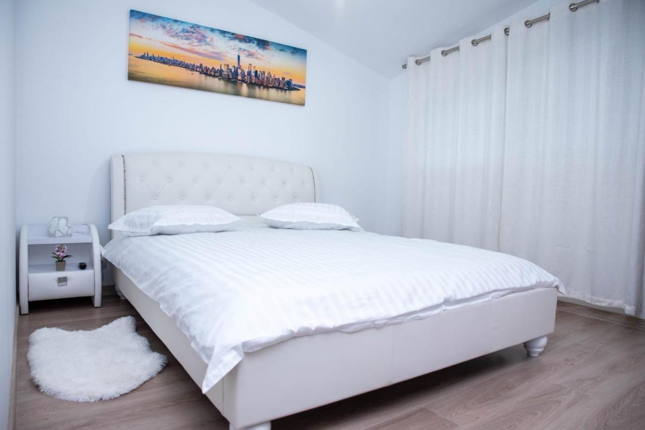 Green Apartments Oradea Eksteriør billede