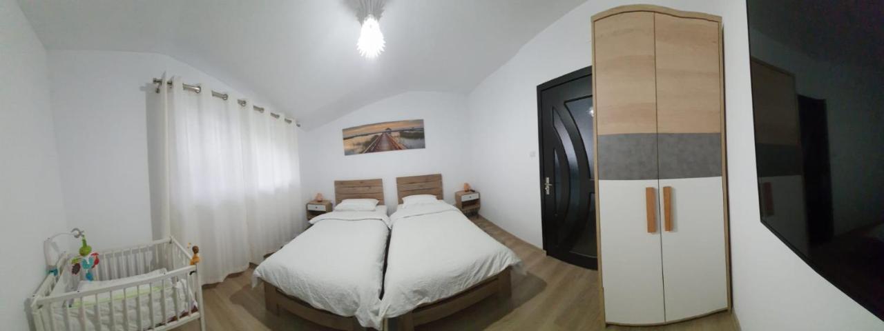 Green Apartments Oradea Eksteriør billede